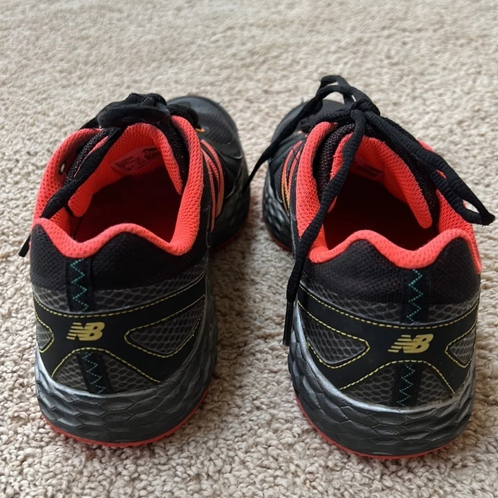 New Balance SZ 9 fresh foam Hierro running sneakers.